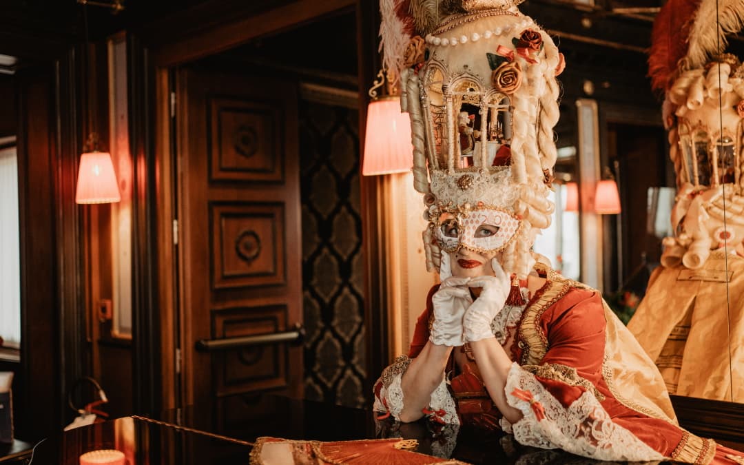 A Costume in Venetian Fabrics to Celebrate Hotel Danieli’s 200 years